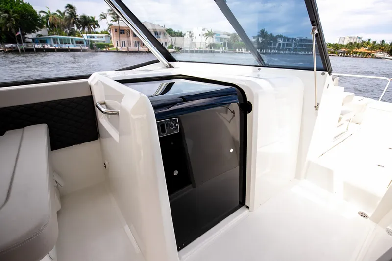 Slide: The Image of Aquila 36 Sport 2024 - 32