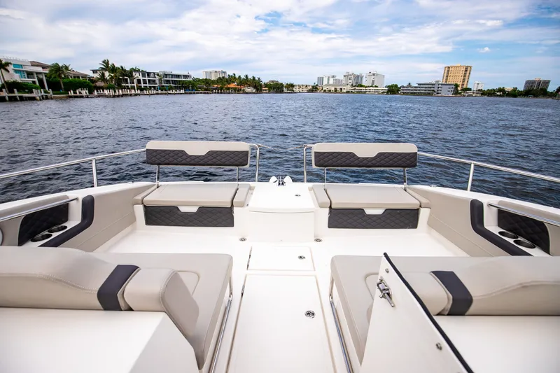 Slide: The Image of Aquila 36 Sport 2024 - 55