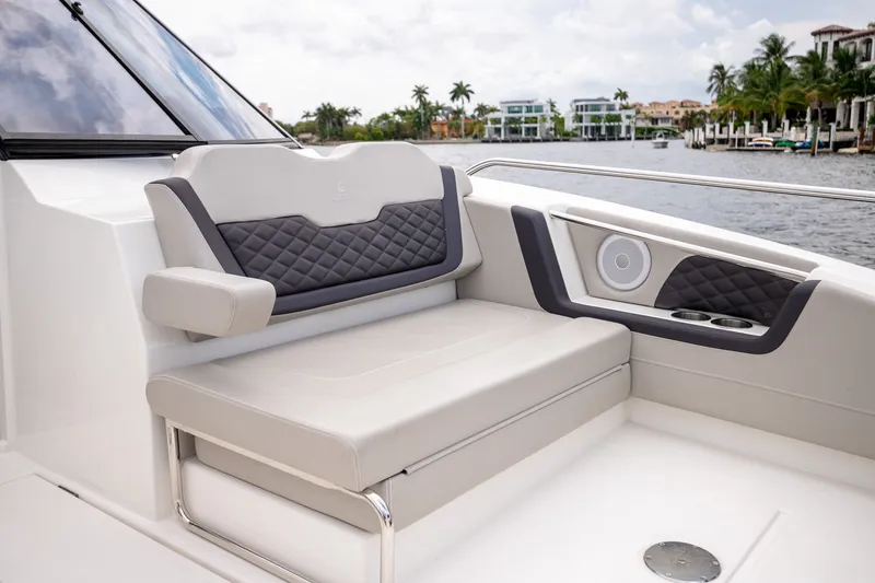 Slide: The Image of Aquila 36 Sport 2024 - 59