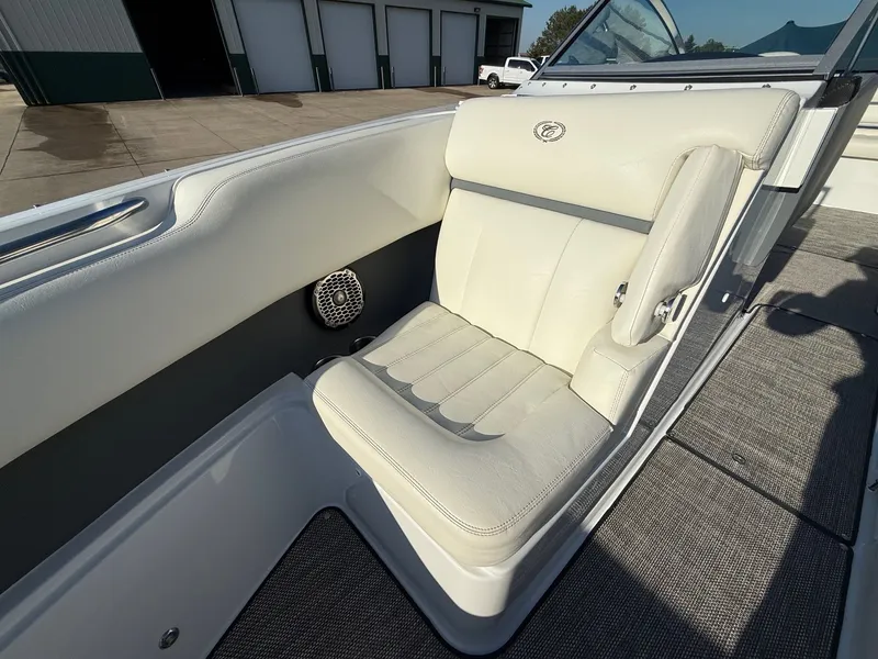 Slide: The Image of Interior of a 2015 Cobalt R7 boat with white leather seat. - 13