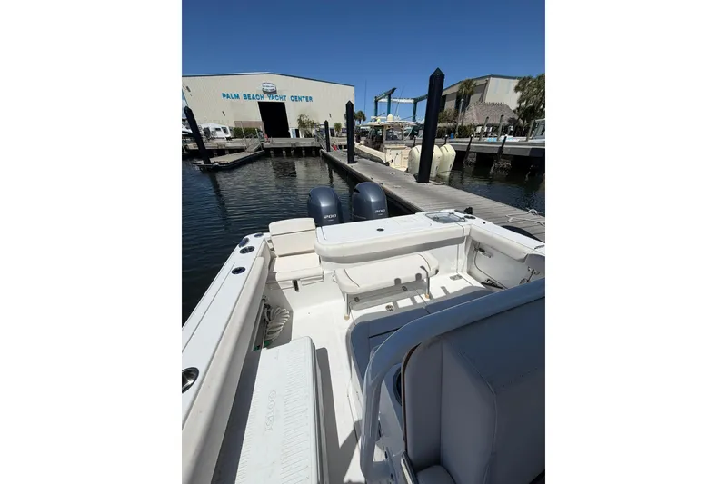 Slide: The Image of 2021 Sea Hunt Gamefish 27 Coffin Box at Palm Beach Yacht Center dock. - 7