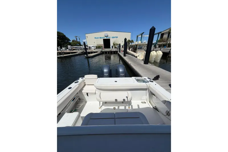 Slide: The Image of 2021 Sea Hunt Gamefish 27 Coffin Box at Palm Beach Yacht Center dock. - 8