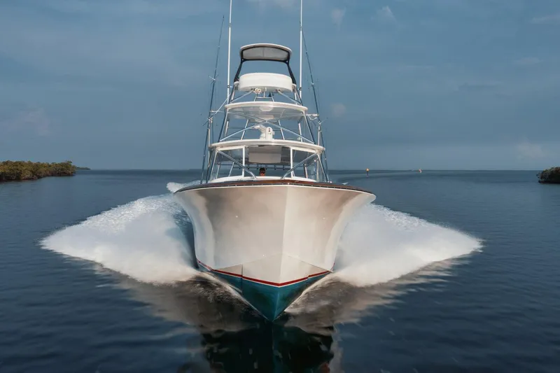 Slide: The Image of 2016 F&S Express yacht cruising swiftly on calm waters. - 3