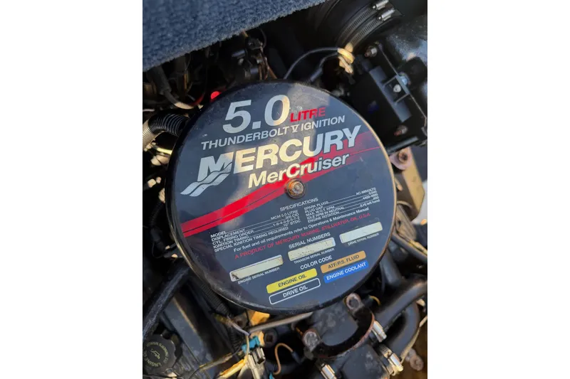 Slide: The Image of Mercury MerCruiser 5.0L engine in 2001 Sea Ray 210 Bow Rider boat. - 15