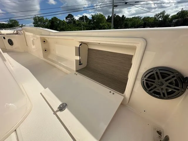 Slide: The Image of Grady-White 251 Coastal Explorer 2026 - 11