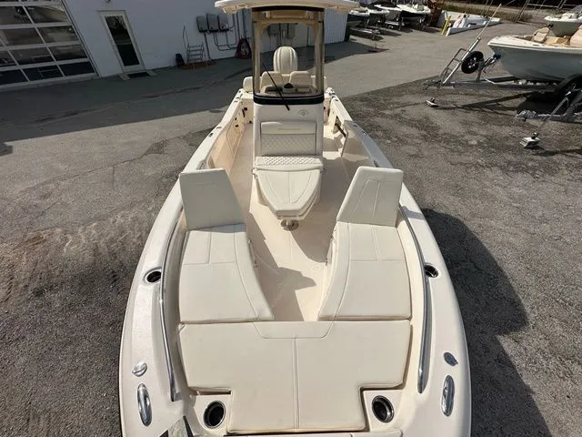 Slide: The Image of Grady-White 251 Coastal Explorer 2026 - 19