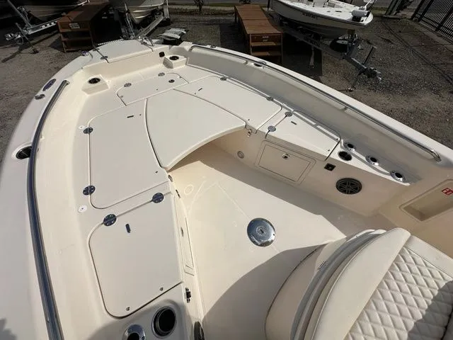 Slide: The Image of Grady-White 251 Coastal Explorer 2026 - 22