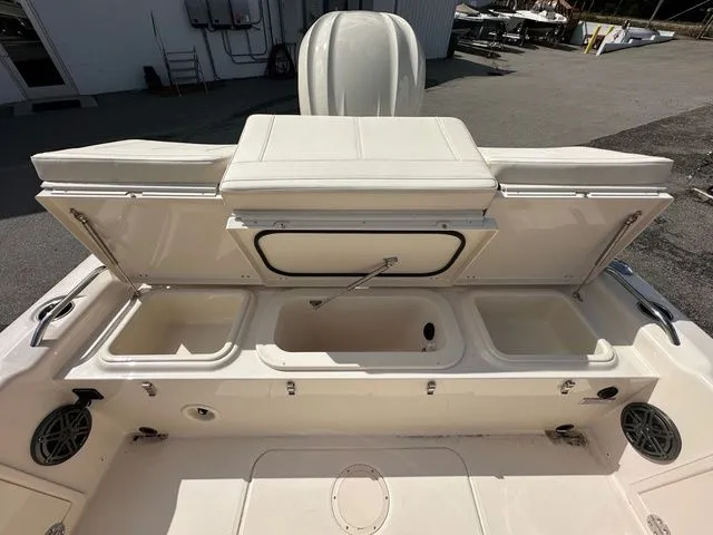 Slide: The Image of Grady-White 251 Coastal Explorer 2026 - 9