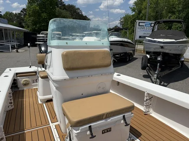 Slide: The Image of Everglades Center Console 200 2005 - 10