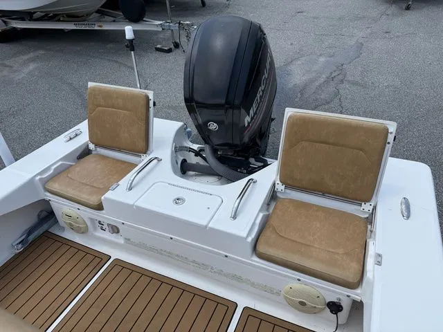 Slide: The Image of Everglades Center Console 200 2005 - 11