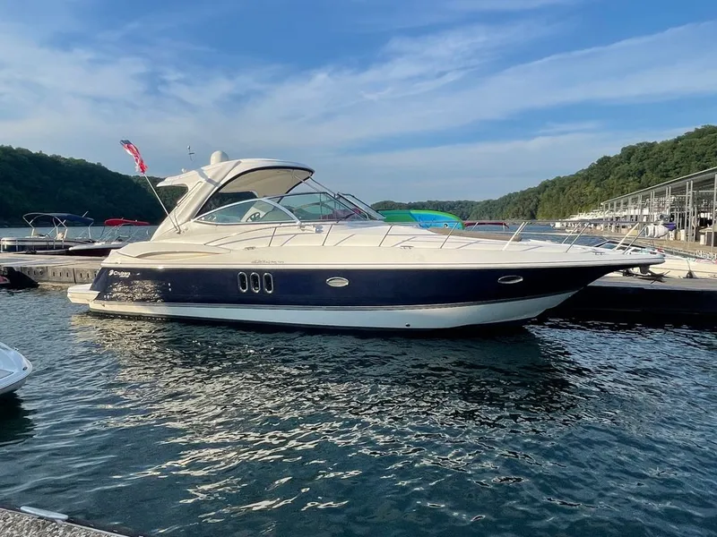 The Image of Cruisers 420 Express 2008 - 0