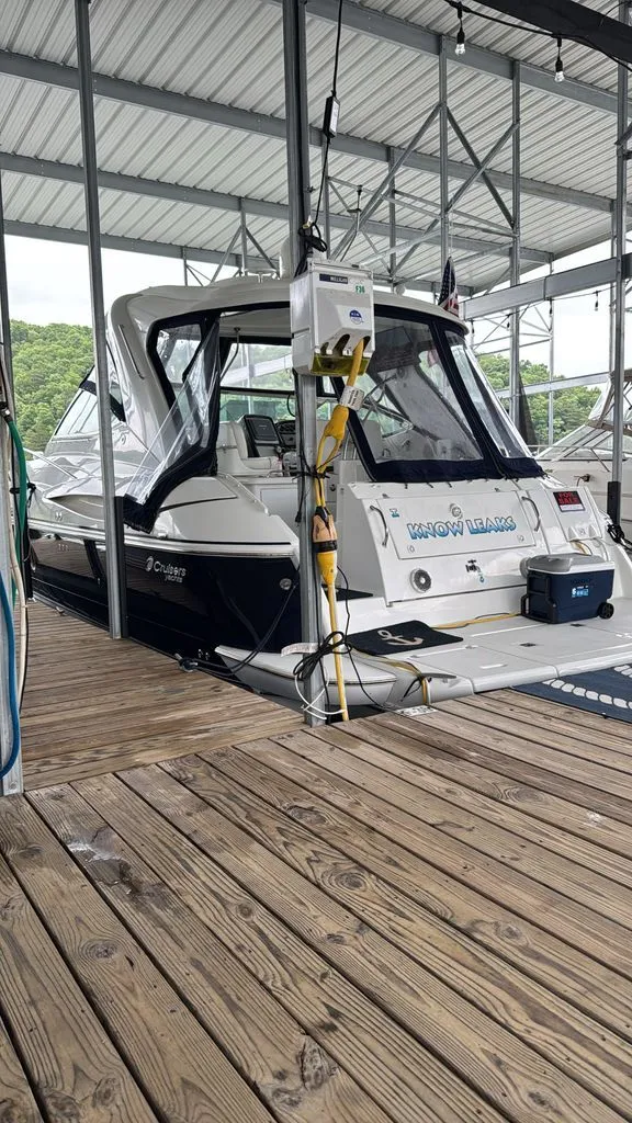 Slide: The Image of Cruisers 420 Express 2008 - 5