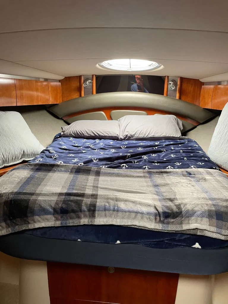 Slide: The Image of Cruisers 420 Express 2008 - 8