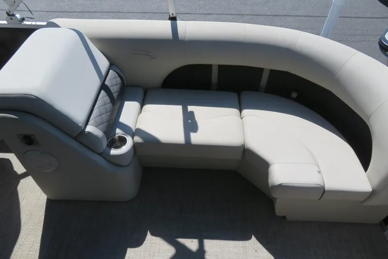 Slide: The Image of Luxurious seating on a 2018 Bennington 23 SSRXP pontoon boat, featuring plush upholstery. - 28