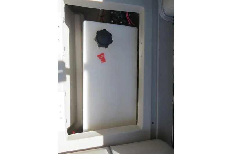 Slide: The Image of Fuel tank compartment of a 2018 Bennington 23 SSRXP boat. - 35