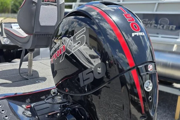 Slide: The Image of 2024 Ranger Z518 Cup-Equipped boat with Mercury Pro XS 150 engine, rear view. - 8