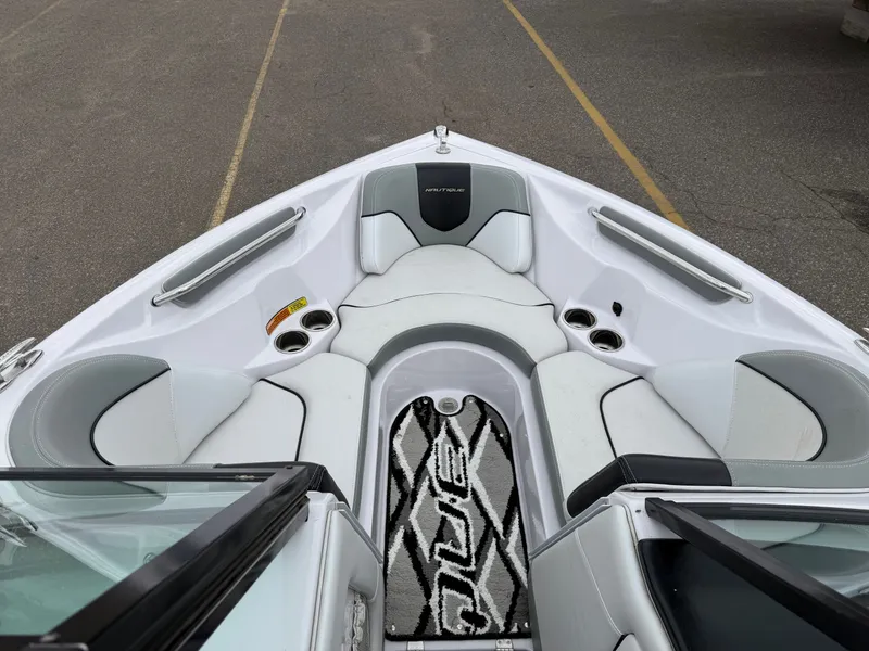Slide: The Image of Nautique 210 SUPER AIR TE 2012 - 14