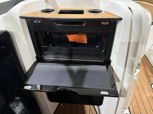 Slide: The Image of Yamaha 252SE 2026 - 22