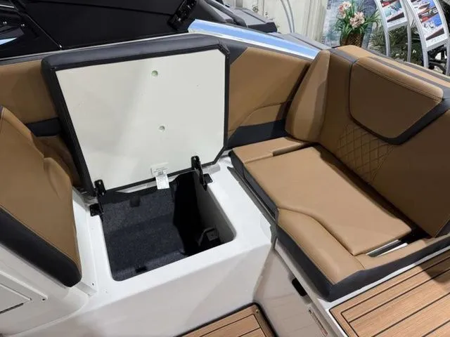 Slide: The Image of Yamaha 252SE 2026 - 15