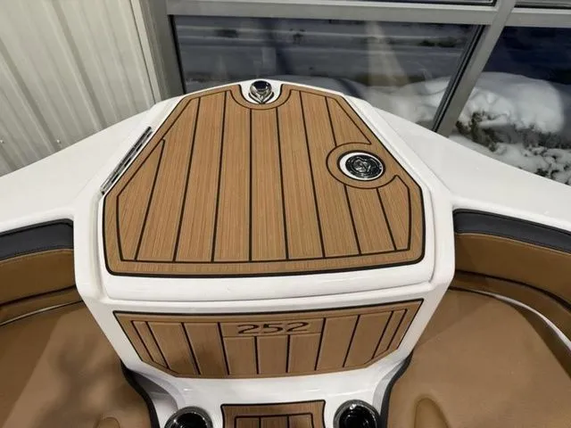 Slide: The Image of Yamaha 252SE 2026 - 39