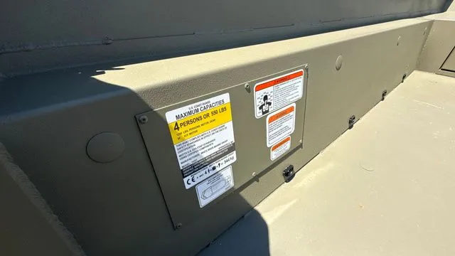 Slide: The Image of Tracker GRIZZLY 1650 T PRAIRIE WINGS ED. 2026 - 16