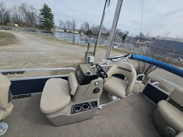 Slide: The Image of Interior of a 2020 Sun Tracker Bass Buggy® 16 XL pontoon boat. - 6
