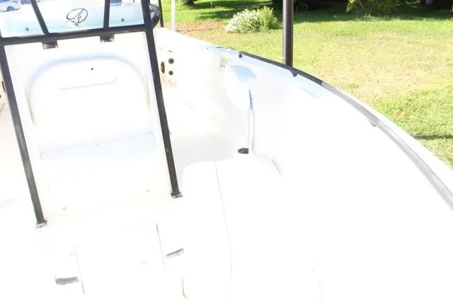 Slide: The Image of Interior view of a 2015 Sailfish 240 CC boat in daylight. - 28