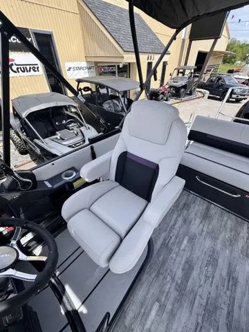 Slide: The Image of Crest Caribbean 230 SLS Tri-Toon w/200hp, Trailer, Exten 2025 - 14