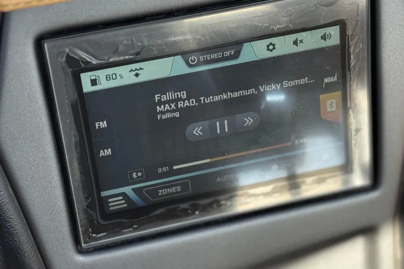 Slide: The Image of ATX 22 TYPE S 2020 dashboard display showing music track "Falling" by MAX RAD. - 30