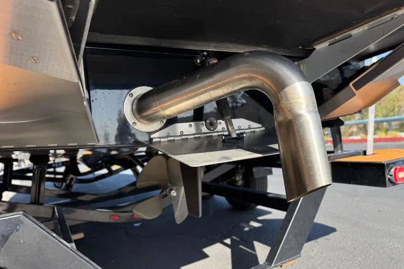 Slide: The Image of Close-up of 2020 ATX 22 TYPE S boat exhaust system and propeller. - 7