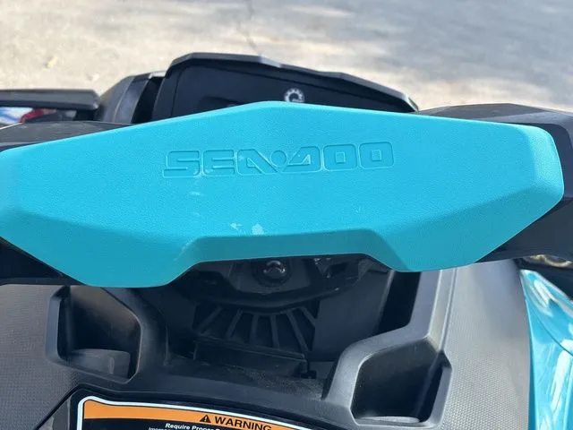 Slide: The Image of Close-up of Sea-Doo GTX 130 PRO 2022 handlebar. - 12