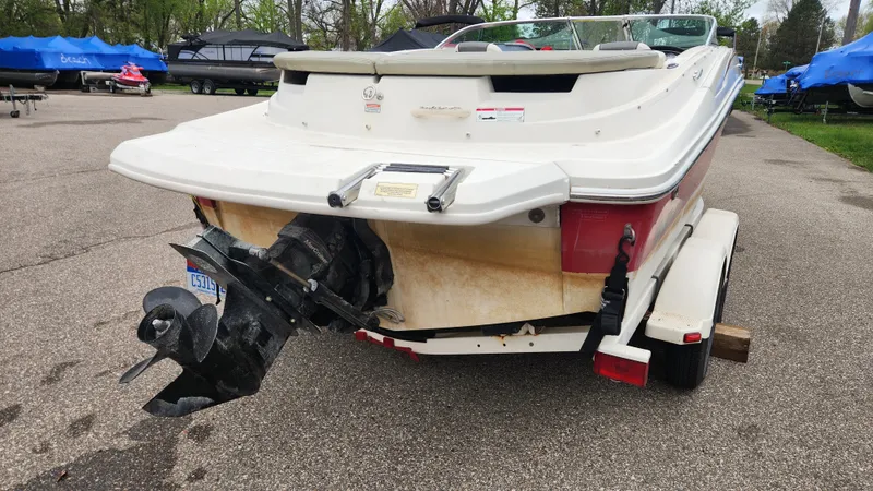 Slide: The Image of Rear view of a 2006 Sea Ray 195 Sport boat on trailer. - 6