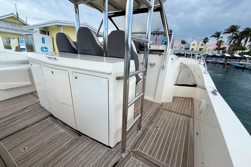 Slide: The Image of 2014 Azimut Verve 40 yacht deck with sleek design and modern amenities. - 32