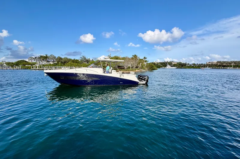 Slide: The Image of Azimut Verve 40 yacht from 2014 cruising on a sunny day. - 4