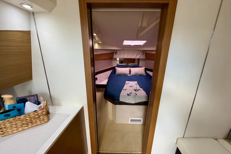 Slide: The Image of Luxurious cabin interior of 2014 Azimut Verve 40 yacht with cozy bedding. - 59