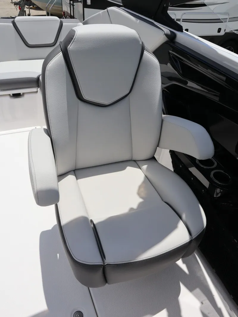 Slide: The Image of Luxurious seating in the 2026 Yamaha Boats SX250. - 13