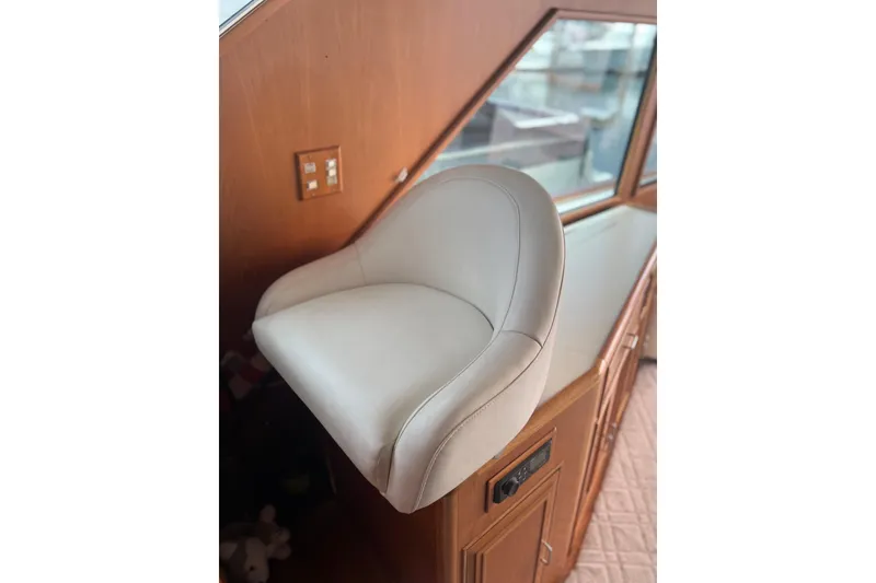 Slide: The Image of Built-in Frigidaire microwave in 1990 Ocean Alexander 42 yacht kitchen. - 26
