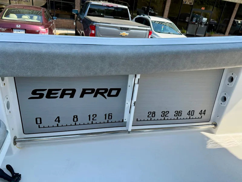 Slide: The Image of Sea Pro 239 Sport 2023 - 20