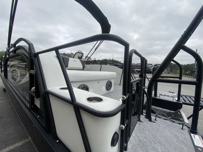 Slide: The Image of 2023 JC Swing Back 27TT Sport boat with Mercury 350HP engine. - 33