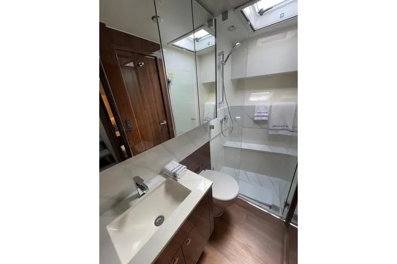 Slide: The Image of Guest Head - 17