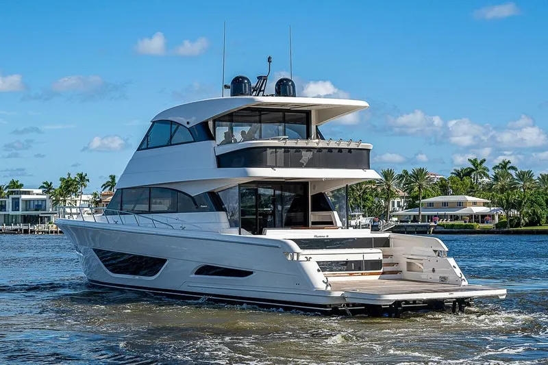 Slide: The Image of Maritimo M75 2025 - 5