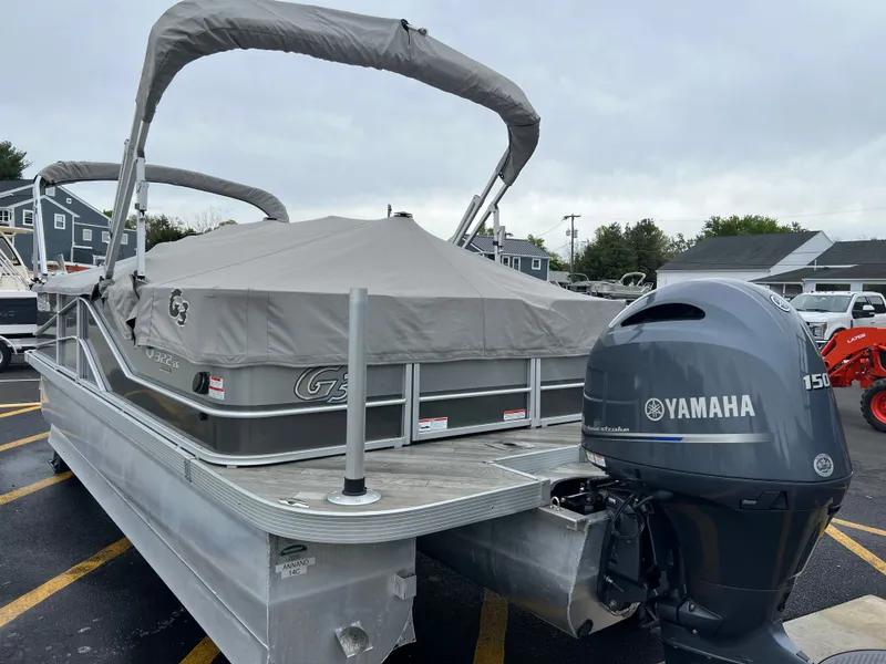 Slide: The Image of 2018 G3 V322 SS pontoon boat with Yamaha 150 engine. - 10