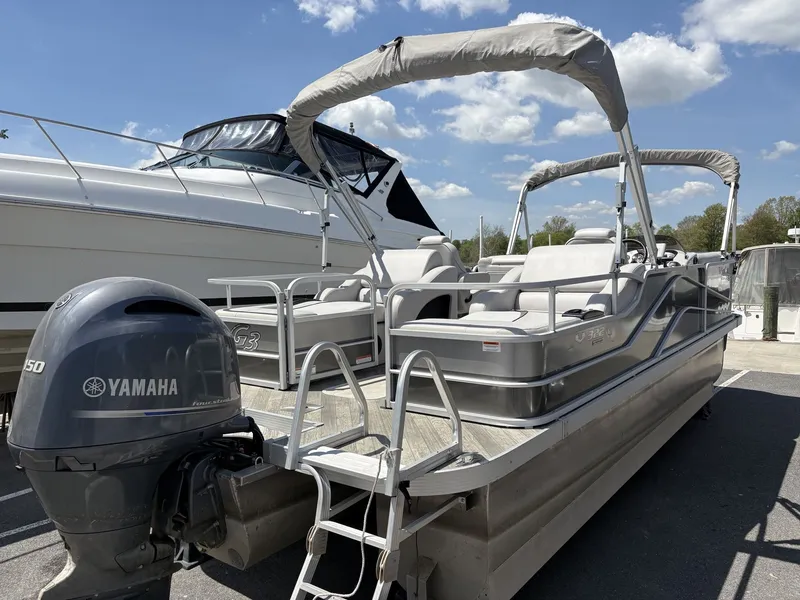 Slide: The Image of 2018 G3 V322 SS pontoon boat with Yamaha motor at dock. - 17