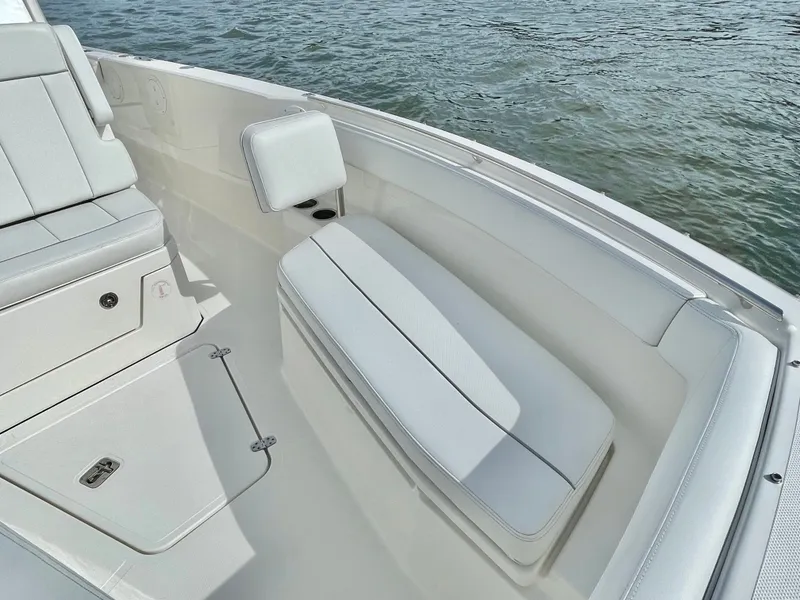 Slide: The Image of Interior of 2022 Pursuit S 268 Sport with white upholstery. - 34