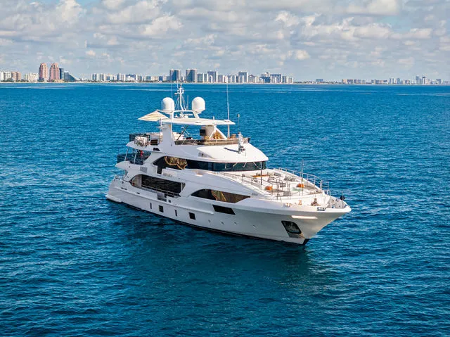 Slide: The Image of Benetti Classic Supreme 132 2012 - 69