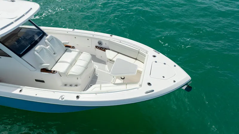 Slide: The Image of Everglades 395 Center Console 2022 on calm water. - 22