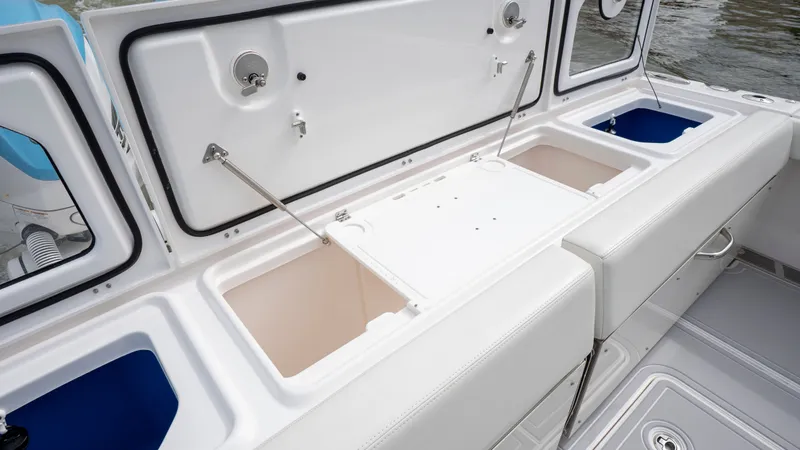 Slide: The Image of Everglades 395 Center Console 2022 - 55