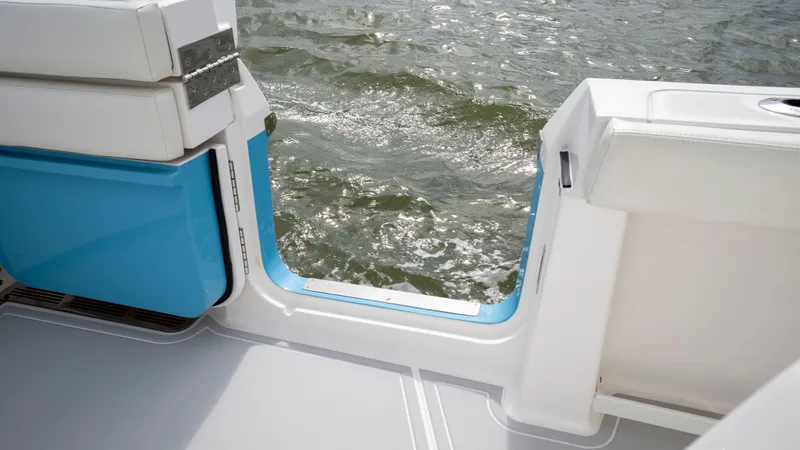 Slide: The Image of Everglades 395 Center Console 2022 - 66