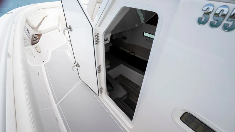 Slide: The Image of Everglades 395 Center Console 2022 - 90