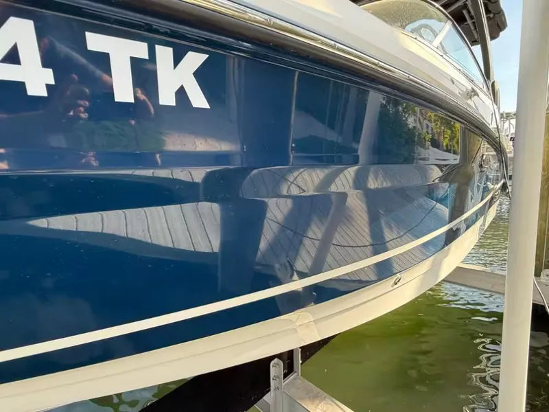 Slide: The Image of Sea Ray SLX 260 Outboard 2023 - 6